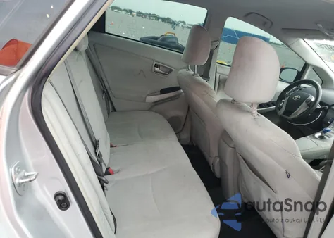 2013 Toyota Prius z USA, uszkodzony, nr VIN JTDKN3DU1D5576049